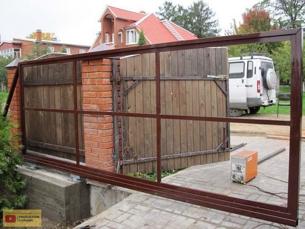 Откатные ворота из профнастила делаем правильно и своими руками