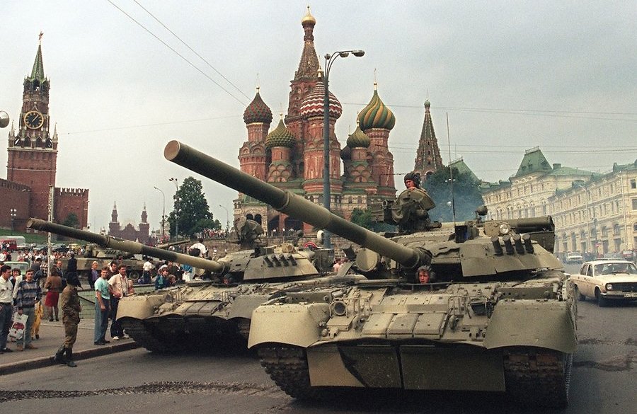 Почему август в России считают апокалиптическим месяцем