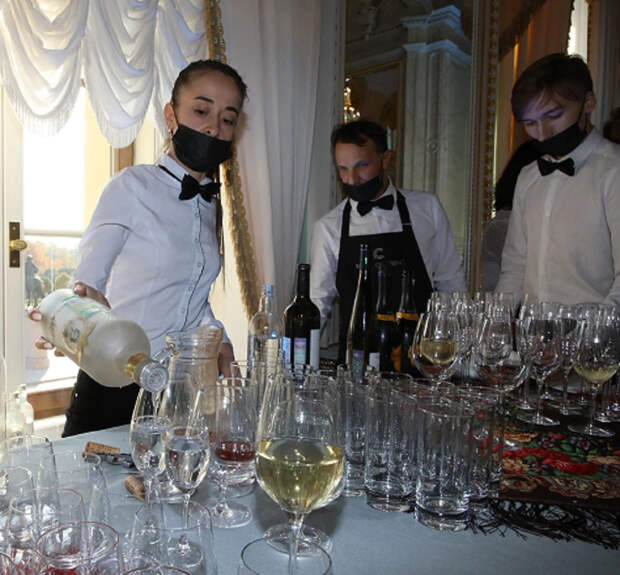 Такого не было со времён пандемии! Рестораторы покидают Москву. "Дорогая, я перезвоню" и Smoke BBQ – лишь верхушка айсберга