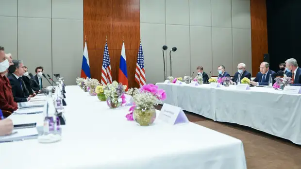 Лавров: обмен мнениями с Блинкеном поможет США представить письменный ответ России