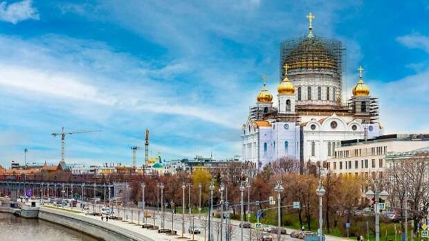 Собянин: Завершен монтаж элементов крестов и звонниц храма Христа Спасителя