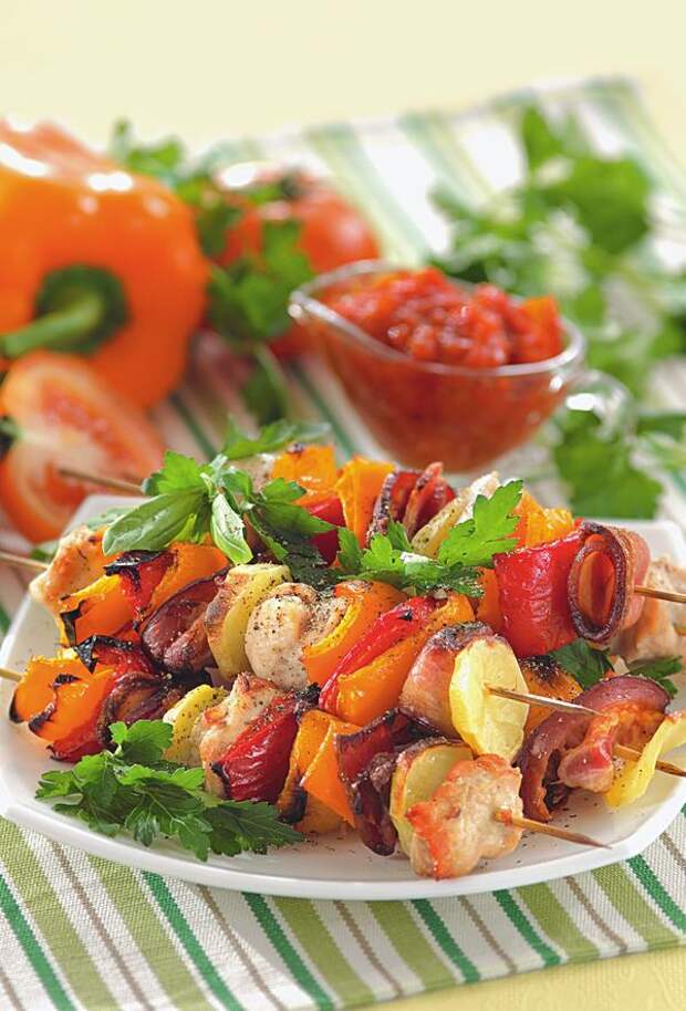 Куриный шашлык с овощами
