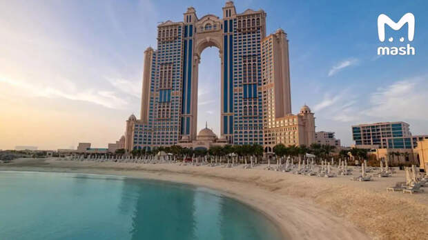 Русские туристы в ОАЭ оказались в эпицентре работы систем ПВО