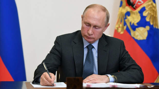 Путин произвёл существенные кадровые изменения в руководстве Министерства обороны РФ