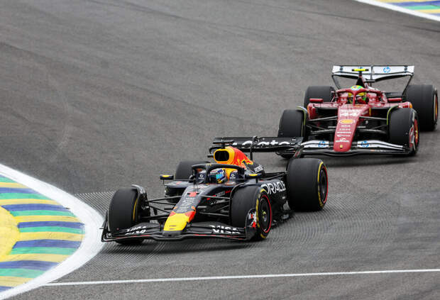 Первый день открытых тестов в Бахрейне не будет показан в эфире