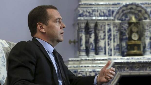 Welt: Германии досталось от Медведева за беженцев-«негодяев»