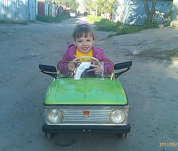 Восстановление детской машинки "Москвич" машинка, педальная машинка, реставрация