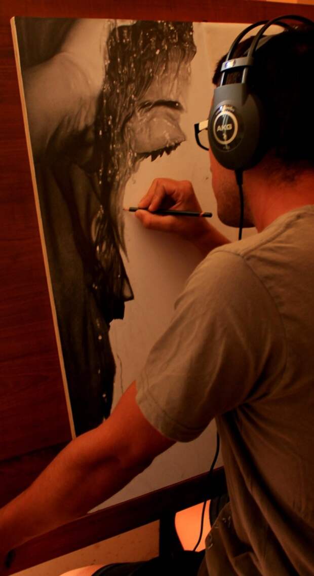 Художник-гиперреалист показал, как он рисует рисунки, фото