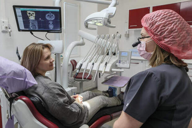 Стоматолог объяснил, как не лишиться зубов к 20 годам