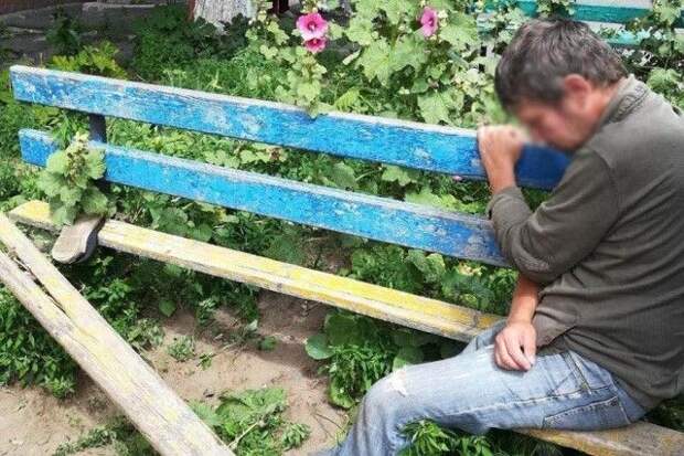 Гомельчанам пришлось вызвать МЧС, чтобы освободить застрявшего мужчину Гомельчанам пришлось вызвать МЧС, чтобы освободить застрявшего мужчину