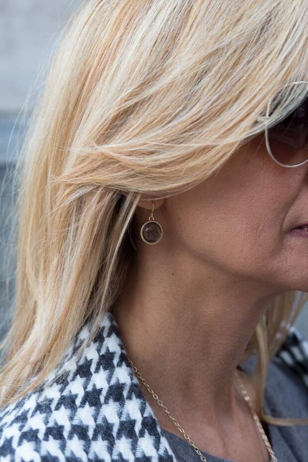 Jacket-Society-Our New Charcoal And Ivory Houndstooth Wrap-2076