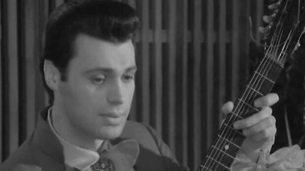 «Он уже не выходил на сцену»: причина смерти Виталия Мишле оказалась трагической