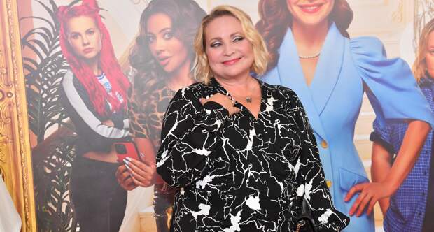 Коллега сняла похудевшую на 25 килограммов звезду «Интернов» в купальнике