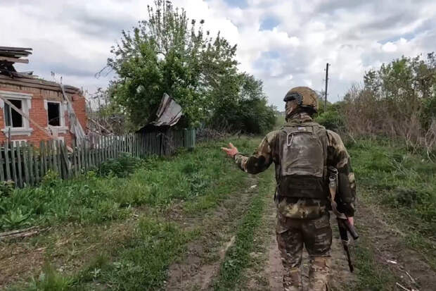 Военнослужащие группировки войск «Север» рассказали об обстановке в деревне Плетеневка Харьковской области, освобожденной от украинских националистов