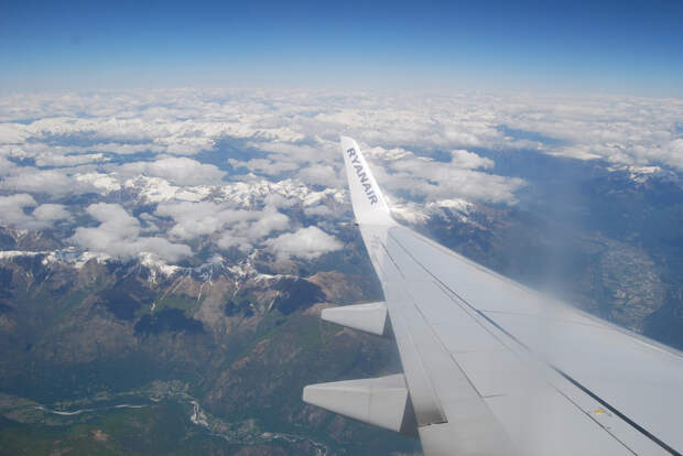 Мир из иллюминатора Through an Airplane Window 26 Мир из иллюминатора