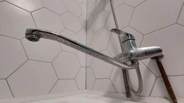 Отключение горячей воды в Кемерове 2026: когда отключат, график по районам