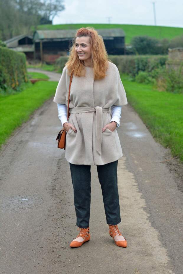 Jaeger alpaca coat | Winter neutrals with orange lace ups