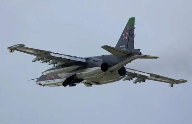 Буквально недавно, в статье про Як-130М (Як-130М: учебный или боевой?) мельком позволил себе сравнение с Су-25.-4