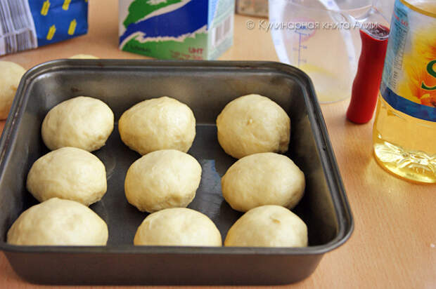 Булочки "Buchteln" со сливками Булочки "Buchteln" со сливками