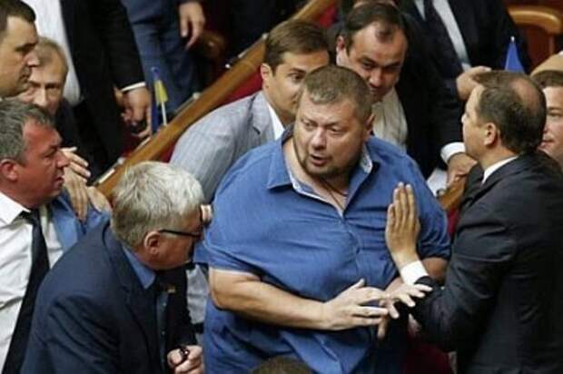 Арест Мосийчука и Первое предупреждение Порошенко