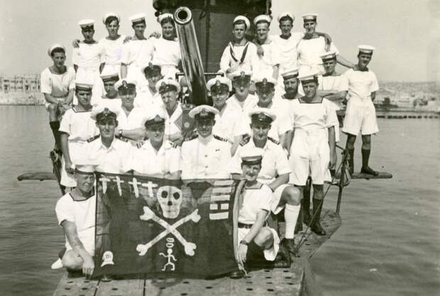 HMS Unseen 2.jpg HMS Unseen 2.jpg