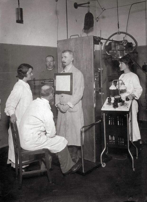 Первые пациенты на рентгене первые, ренген, фото
