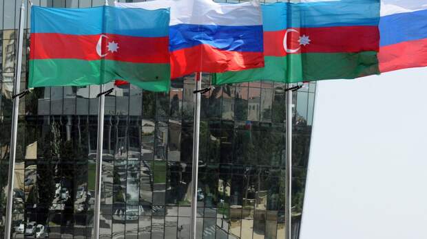 Москва призвала Баку освободить 11 россиян