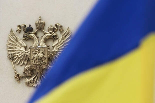 «Украинская экономика долго не протянет»: экс-премьер-министр Азаров обвинил Киев в российских санкциях