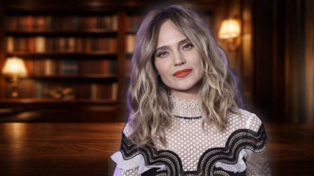 «Мам, я тобой вдохновляюсь!»: 14-летняя дочь Глюкозы сменила бальные платья на рваные колготки и шокировала публику