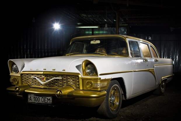 ГАЗ-13 1978 года выпуска авто, ссср
