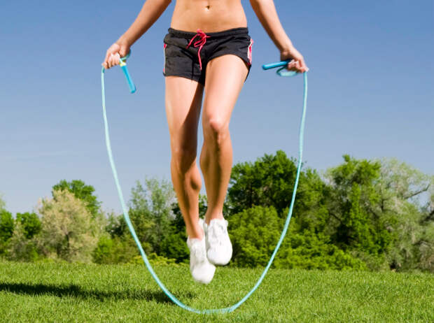 http://dietss.ru/wp-content/uploads/2013/07/%D0%BA%D0%B0%D0%BA-%D0%BF%D0%BE%D1%85%D1%83%D0%B4%D0%B5%D1%82%D1%8C-%D1%81-%D0%BF%D0%BE%D0%BC%D0%BE%D1%89%D1%8C%D1%8E-%D1%81%D0%BA%D0%B0%D0%BA%D0%B0%D0%BB%D0%BA%D0%B8.jpg