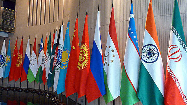 Флаги стран участников ШОС. Архивное фото