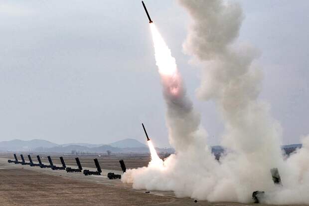 Отключить, ослепить, уничтожить: КНДР испытала комплекс новых средств войны