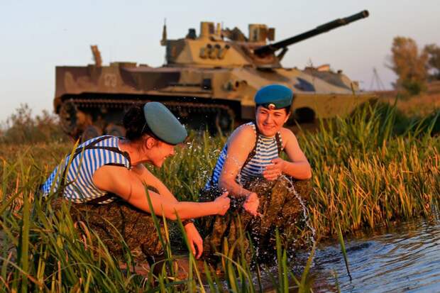 Девушки и ВДВ