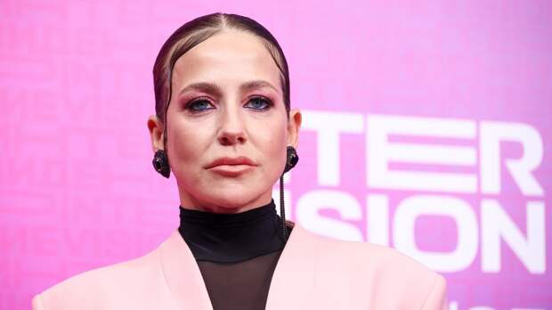 Тяжелый путь Юлии Барановской: вера, операции и примирение с Аршавиным на 18-летии дочери