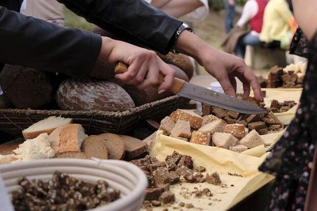 https://360tv.ru/media/uploads/article_images/2019/06/39552_bread-3776195_960_720.jpg