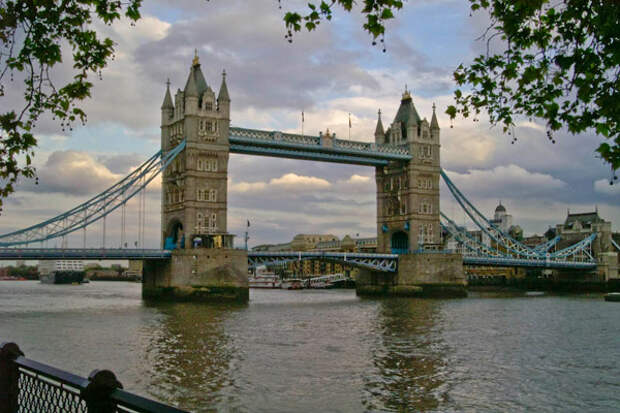 Тауэрский мост Лондона, Англия.