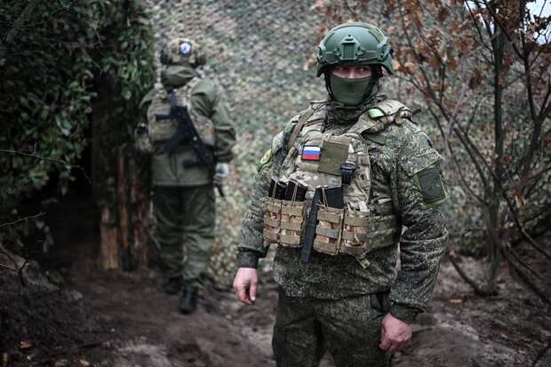 Герасимов: ВС РФ наступают практически на всех направлениях в зоне спецоперации