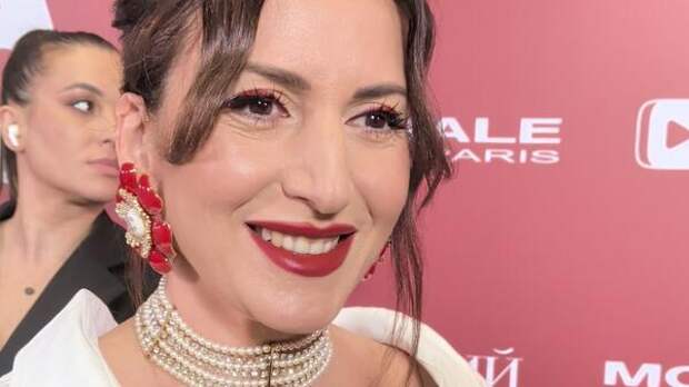 «Не буду больше заниматься»: Жасмин откровенно рассказала о кризисе младшего сына