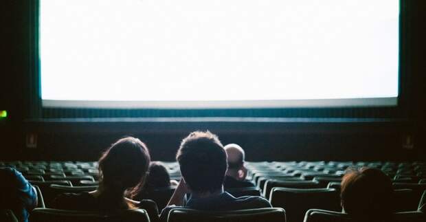 Минкультуры предложил ввести возрастные ограничения на рекламу в кинотеатрах