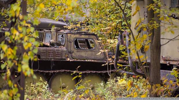 Кладбище военной техники авто, армия, консервация