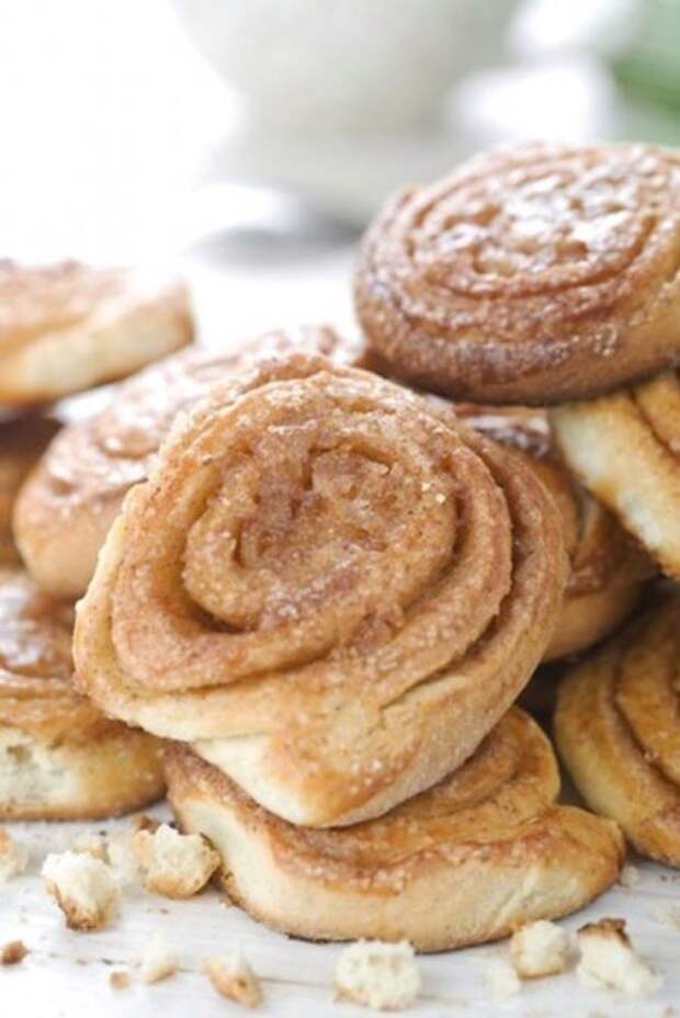 Домашние булочки с корицей и сахаром