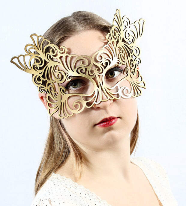 Rococo  leather mask in gold