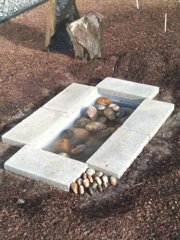 Галька в водоеме