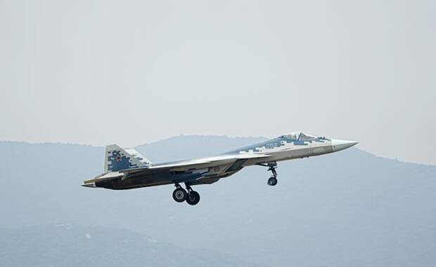 «Надо же — не американский, но хороший!»: Штатовские СМИ нахваливают Су-57