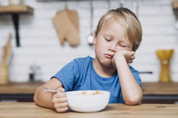 Педиатр Николенко предостерег родителей от ограничений в питании ребенка