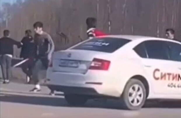 "Полиция нам нипочём": В пригороде Петербурга этническая группировка терроризирует местных жителей