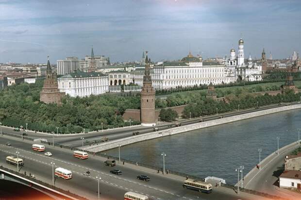 Панорама Кремля в объективе фотографа Семёна Фридлянда. СССР, Москва, 1960 год. 