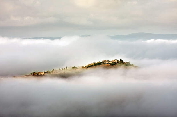 beneaththeMist14 Удивительные пейзажи в объятиях тумана