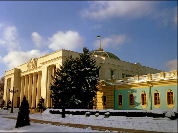 Утром 10 апреля в Киеве и пяти областях Украины прозвучали сирены воздушной тревоги